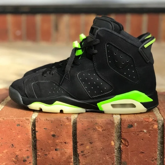 Air Jordan Retro 6 Electric Green GS Size 5.5Y / 7 Wmns